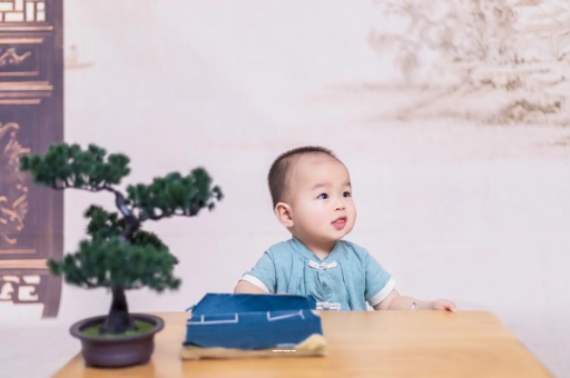 淮滨宝宝眼屎多是什么原因 淮滨宝宝眼屎多是什么原因